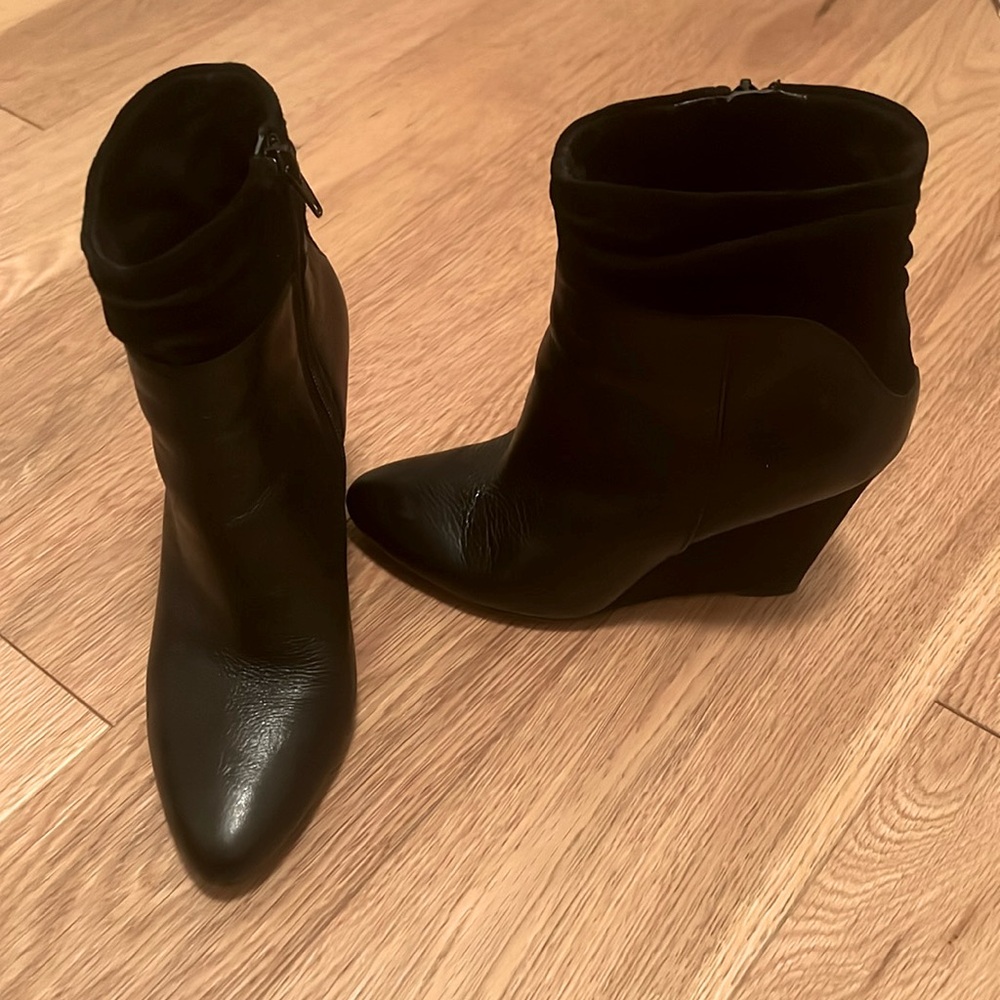 Guess booties